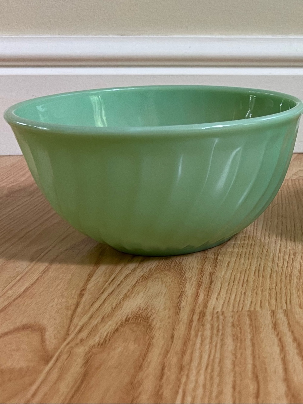 VINTAGE FIRE KING JADEITE SWIRL MIXING BOWL - Picture 3 of 7